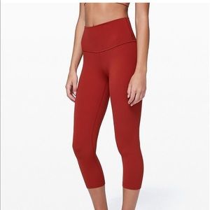 Lululemon Align Crop 21 cayenne
